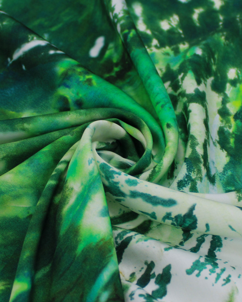 Tecido Viscose Acetinada Italiano Pintura Abstraa Branco e Tons de Verde