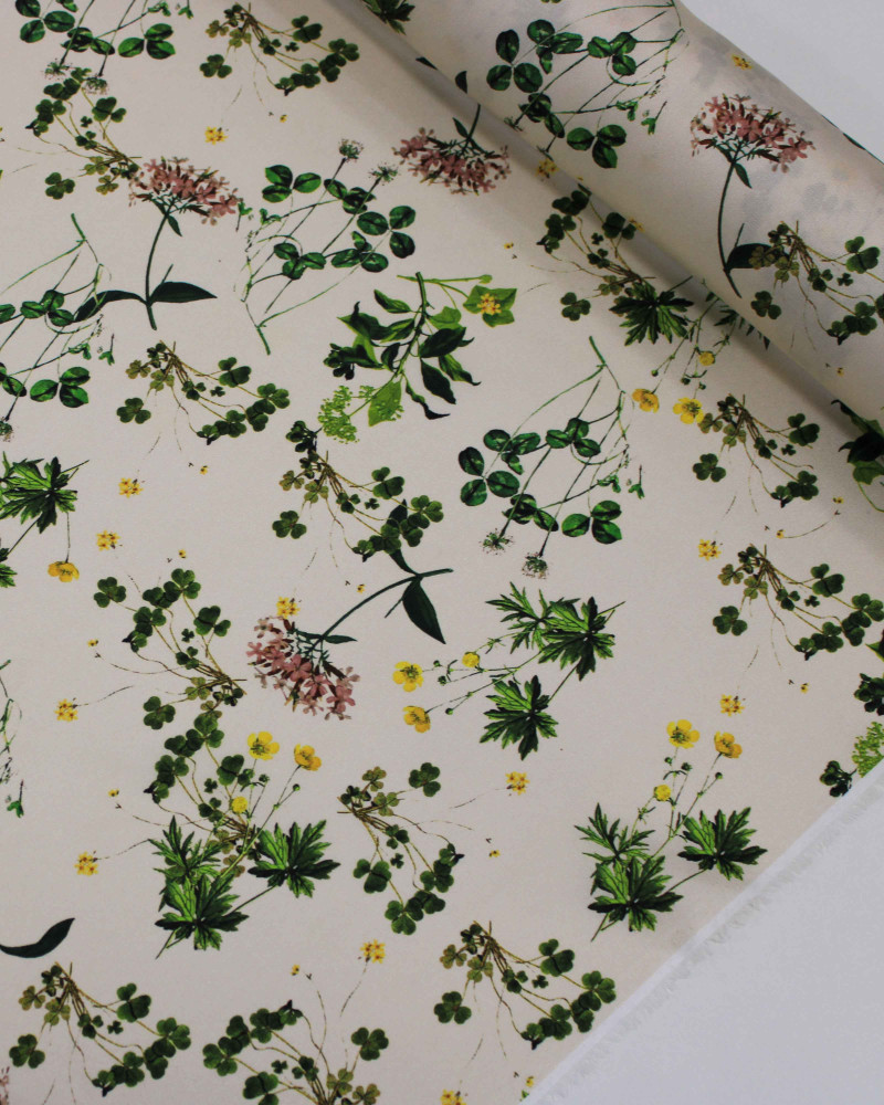 Tecido Crepe Silk Italiano Micro Ramos Florais e Folhas Colorido e Pérola