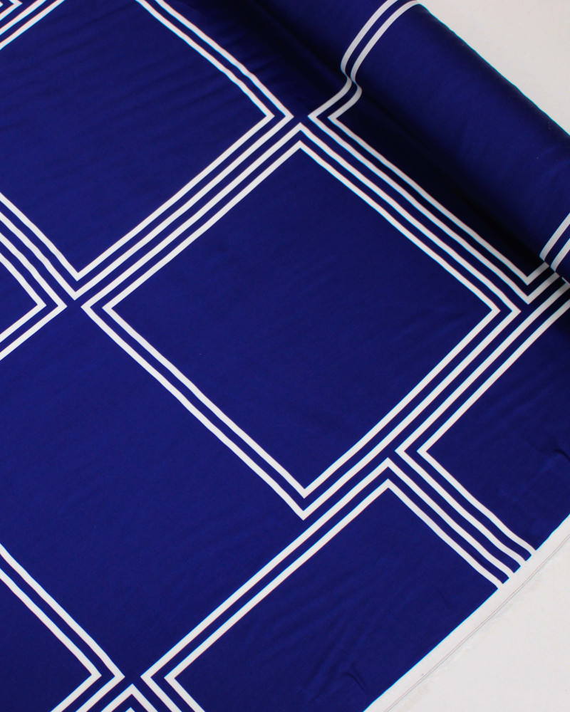 Tecido Viscose Acetinada Italiano Macro Geométricos Branco e Azul Marinho