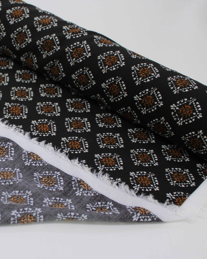 Tecido Viscose Fina Italiano Micro Estampa Geométrica Marrom, Branco e Preto