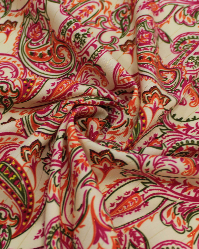 Tecido Viscose com Lurex Cashmere Estampado Tons Quentes e Creme