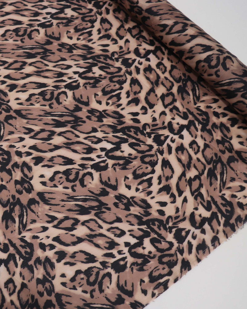 Tecido Crepe Texturizado Acetinado Italiano Animal Print Preto, Bege e Nude