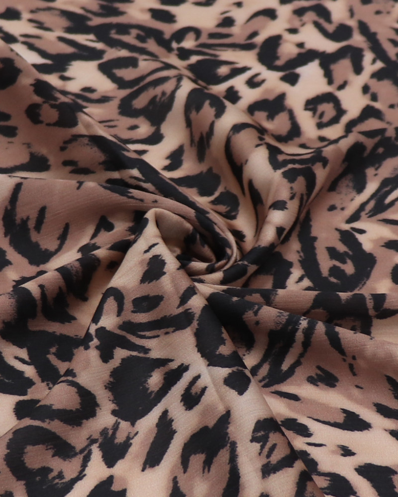 Tecido Crepe Texturizado Acetinado Italiano Animal Print Preto, Bege e Nude