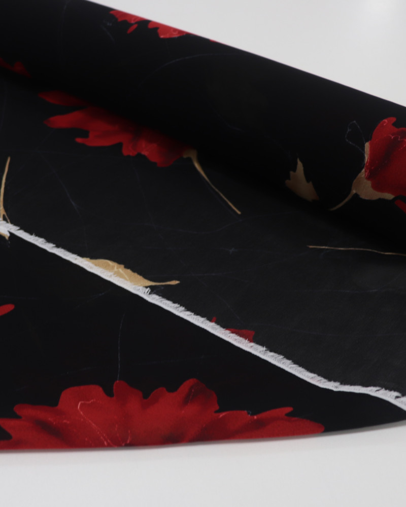 Tecido Crepe Chiffon Grosso Italiano Macro Floral e Riscos Branco, Vermelho e Preto