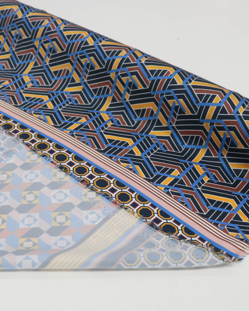Tecido Crepe Silk Italiano Multi Estampa Geométrica em Recortes Verticais Colorido