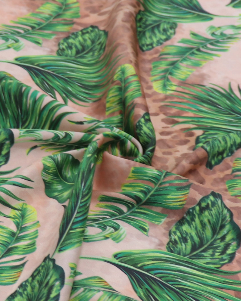 Tecido Crepe Silk Italiano Animal Print Barrado Vertical e Macro Folhagens