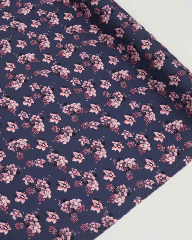 Tecido Crepe de Viscose Italiano Campo de Flores Rosa e Cinza Grafite