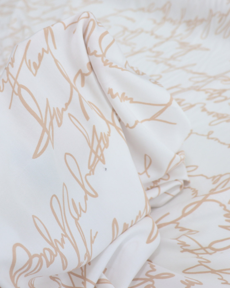 Tecido Viscose Sarjada Italiano Rubrica Nude e Branco
