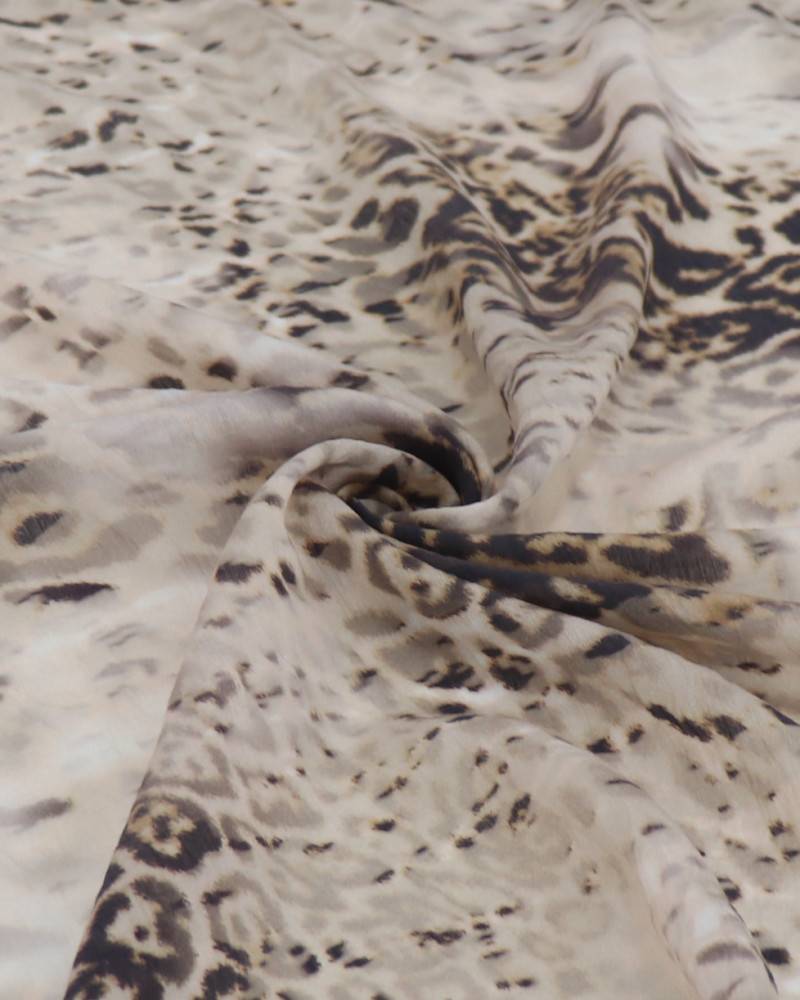 Tecido Cambraia de Poliamida Italiano Animal Print Clássico Estonado