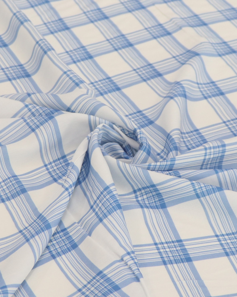 Tecido Viscose Italiano Quadriculado em Listras Azul e Branco