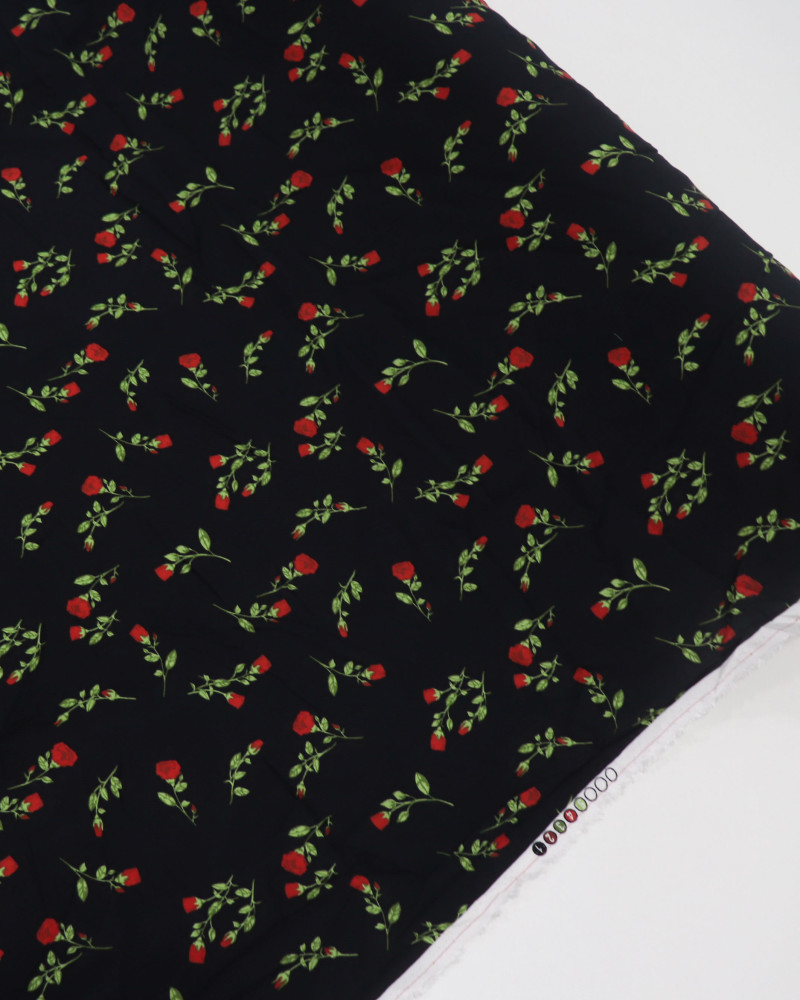 Tecido Viscose Mini Rosas Verde, Vermelho e Preto