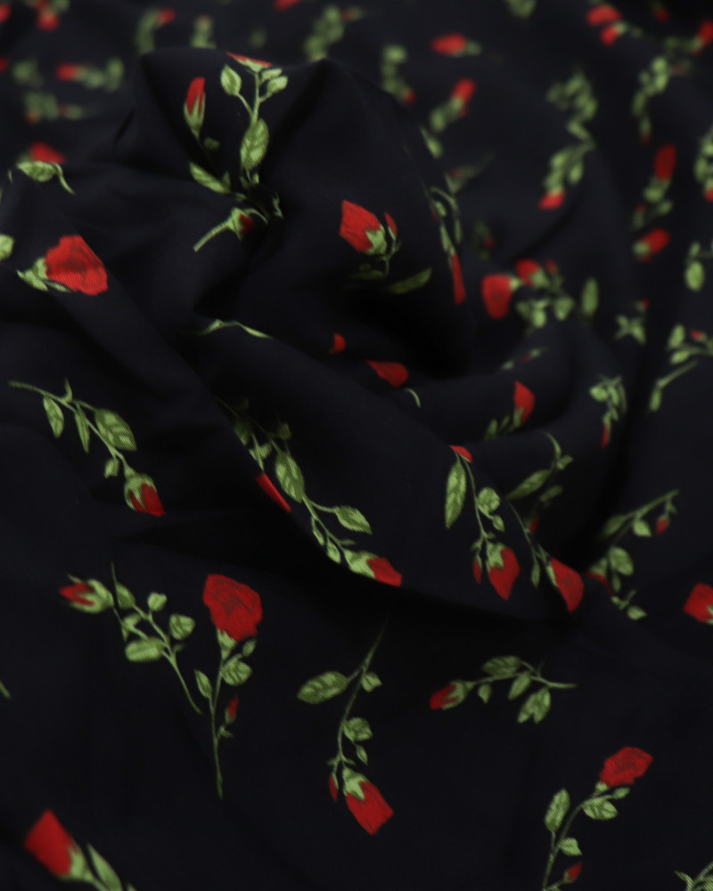 Tecido Viscose Mini Rosas Verde, Vermelho e Preto