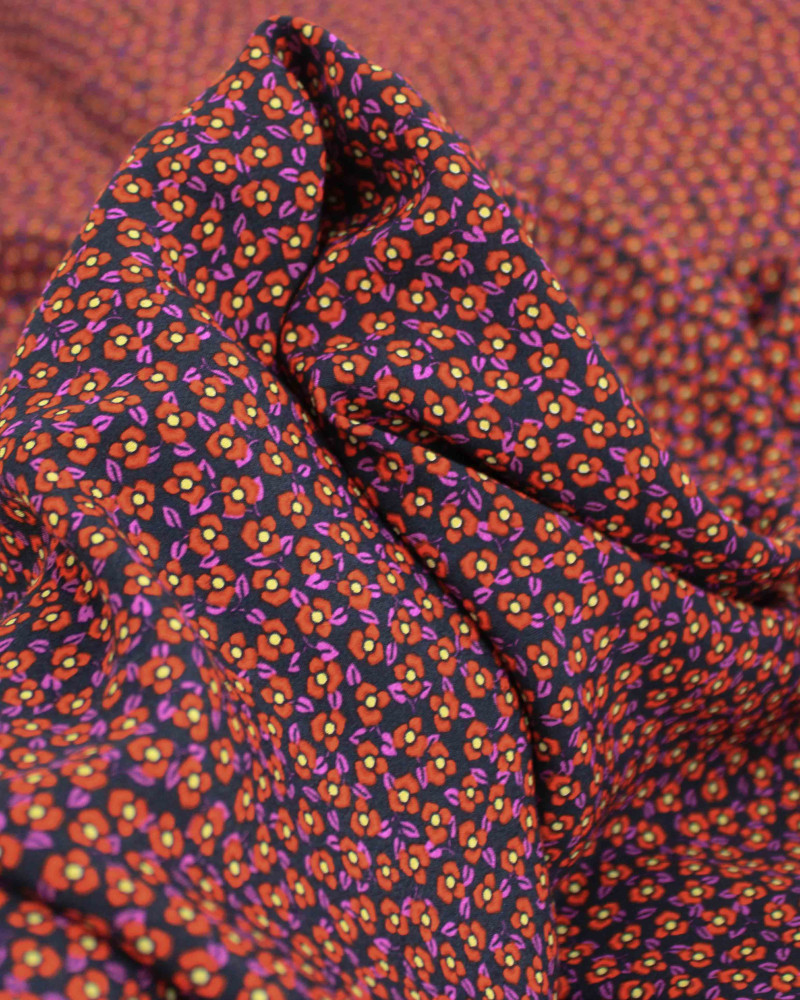 Tecido Crepe de Viscose Italiano Micro Tapete Floral Amarelo, Vermelho e Preto