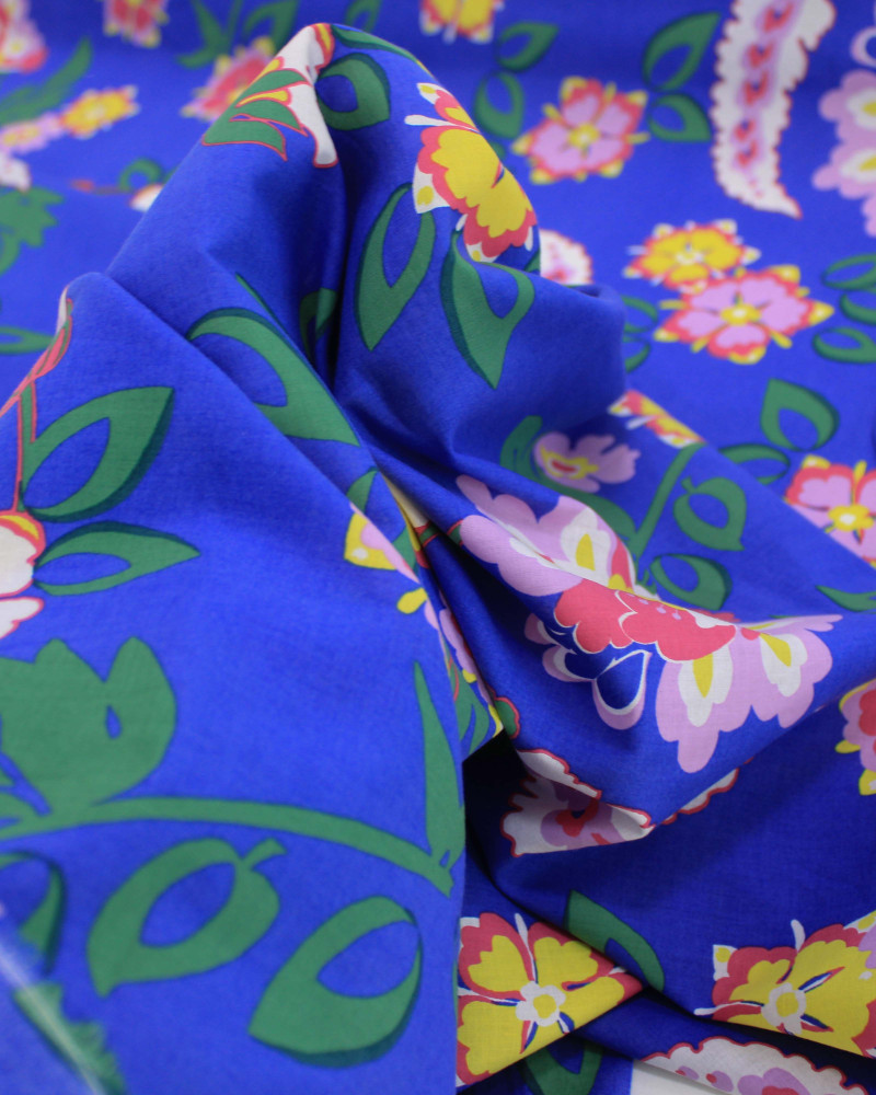 Tecido Tricoline Italiano Ramos Florais Verde, Tons de Rosa e Azul