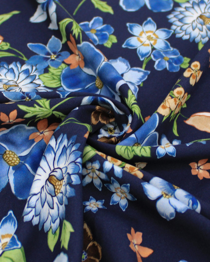 Tecido Viscose Sarjada Italiano Campo de Flores Colorido e Azul Marinho Noite