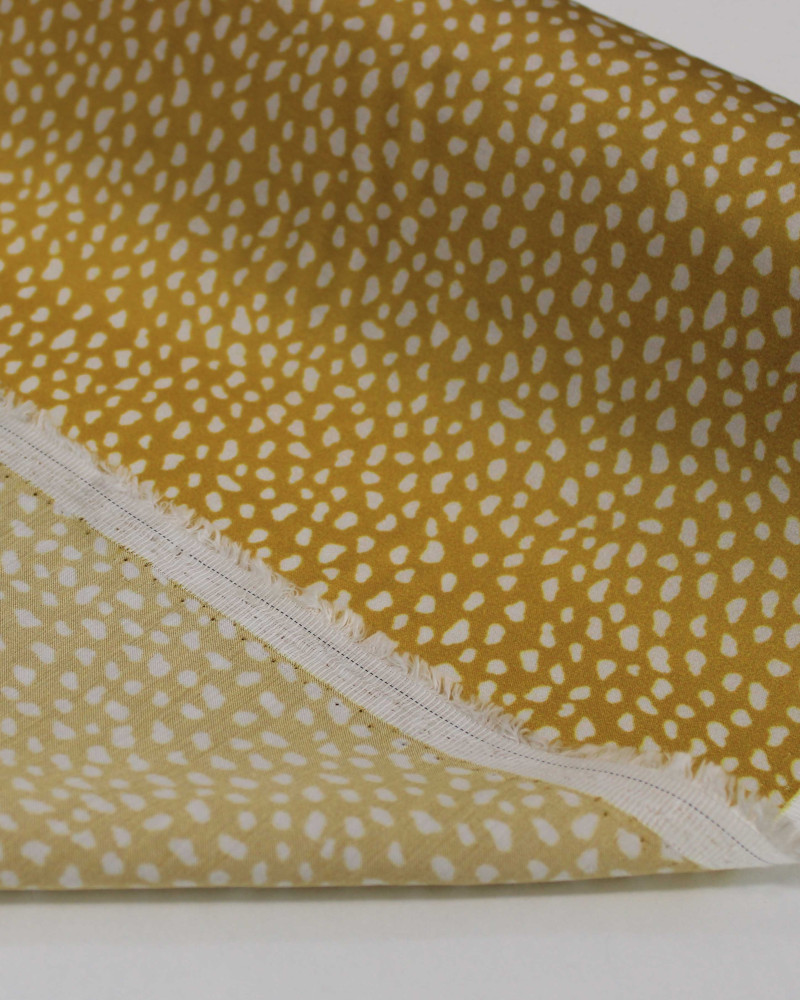 Tecido Viscose Acetinada Italiano Micro Pingos Irregulares Offwhie e Amarelo Mostarda