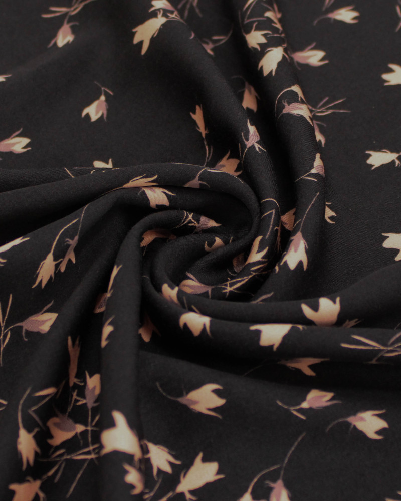Tecido Viscose Italiano Micro Ramos Florais Rosa Chá e Preto