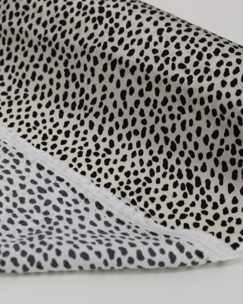 Tecido Crepe Silk Italiano Micro Animal Print Preto e Bege