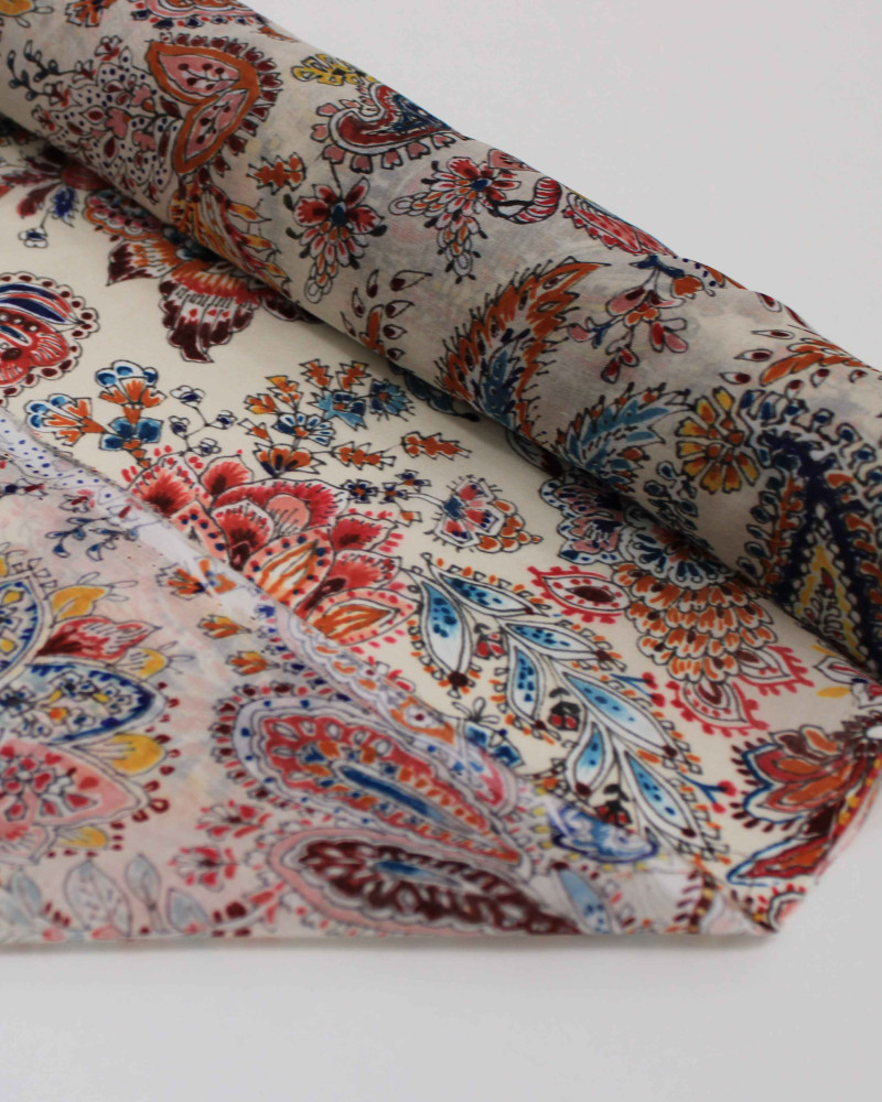 Tecido Crepe Chiffon Italiano Cashmeres Florais Colorido e Offwhite