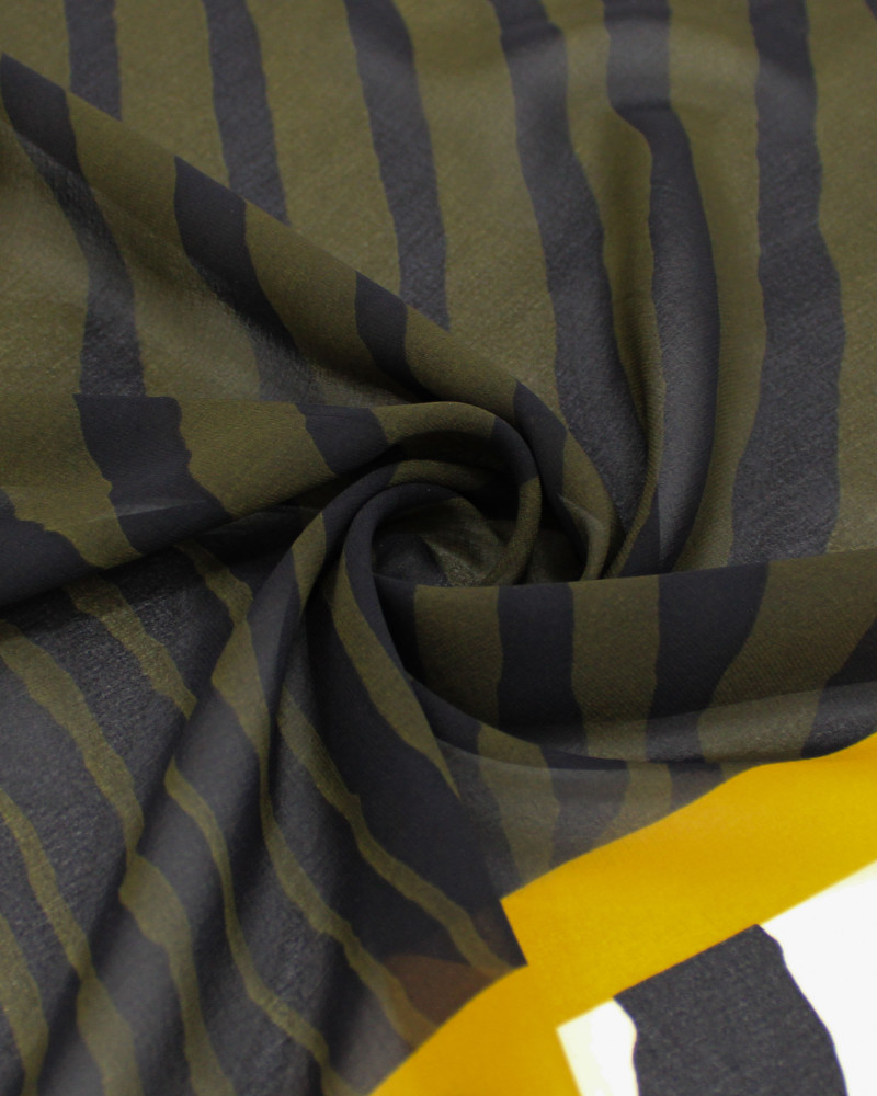 Tecido Crepe Chiffon Italiano Barrado Animal Print Creme, Preto e Verde Militar