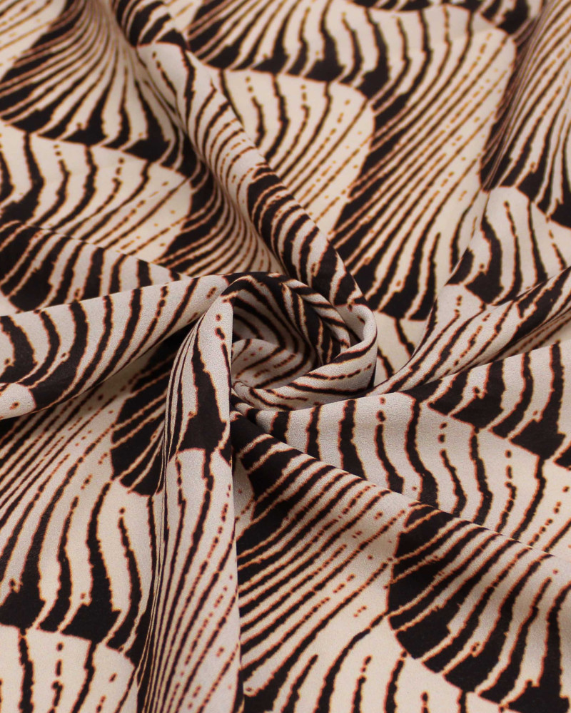 Tecido Crepe Madamae Listras Onduladas Marrom e Bege