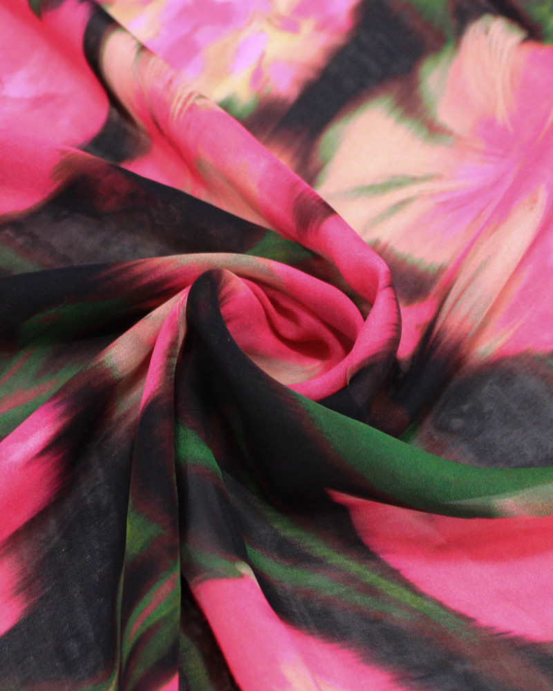 Tecido Crepe de Seda Mista Italiano Flores Desfocadas verde, Tons de Rosa e Preto