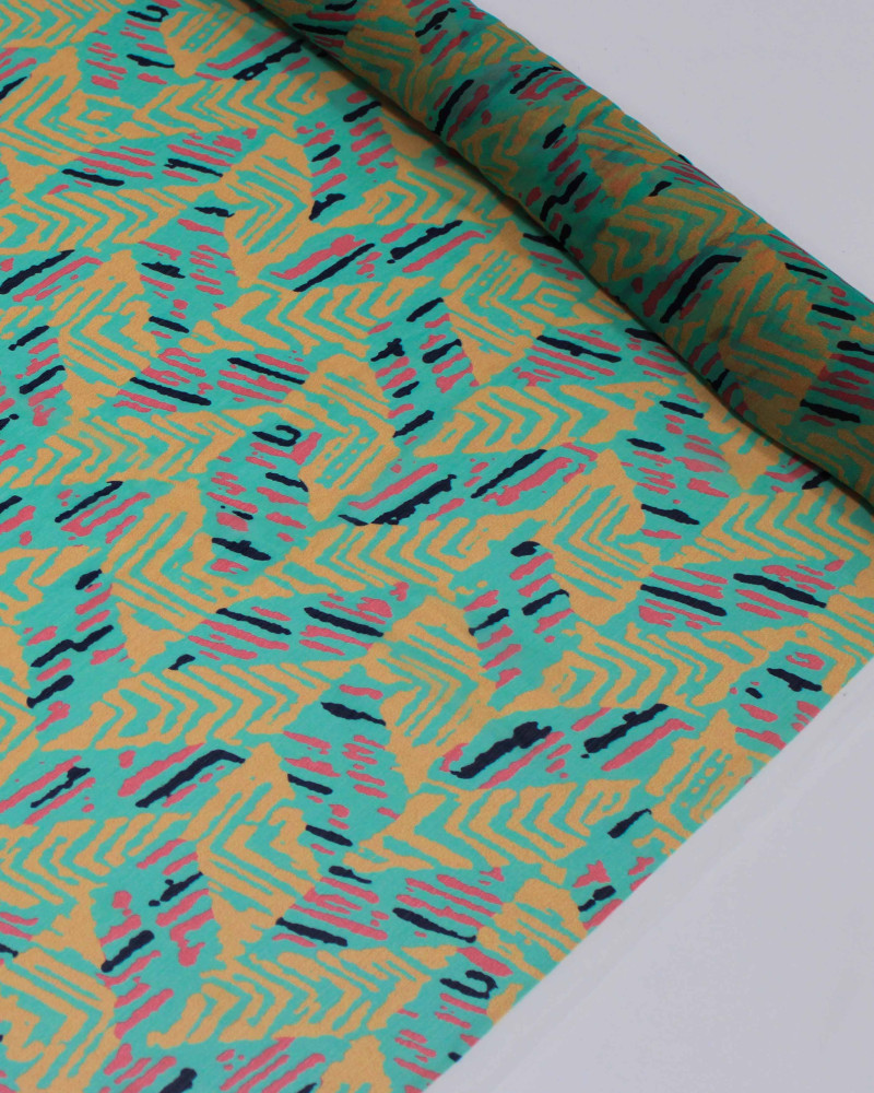 Tecido Crepe Chiffon Italiano Estampa Geométrica Abstrata Salmão, Rosa e Verde Água