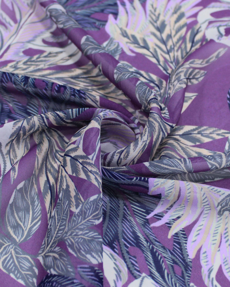 Tecido Crepe Chiffon Multi Folhas Cinza e Tons de Roxo