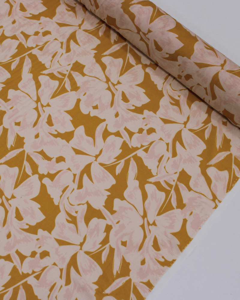 Tecido Viscose Ialiano Tapete Floral Abstrato Rosa Quartzo e Amarelo Queimado