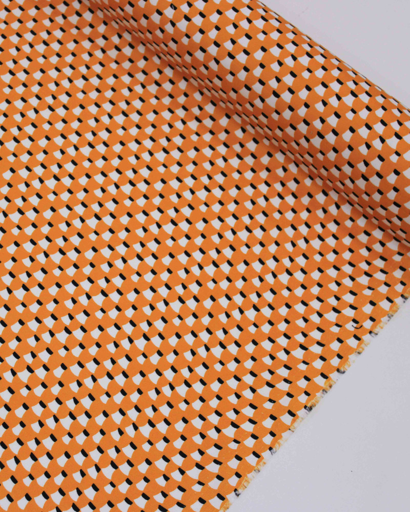 Tecido Micro Fibra Alfaiataria Italiano Micro Figuras Abstratas Preto, Branco e Laranja