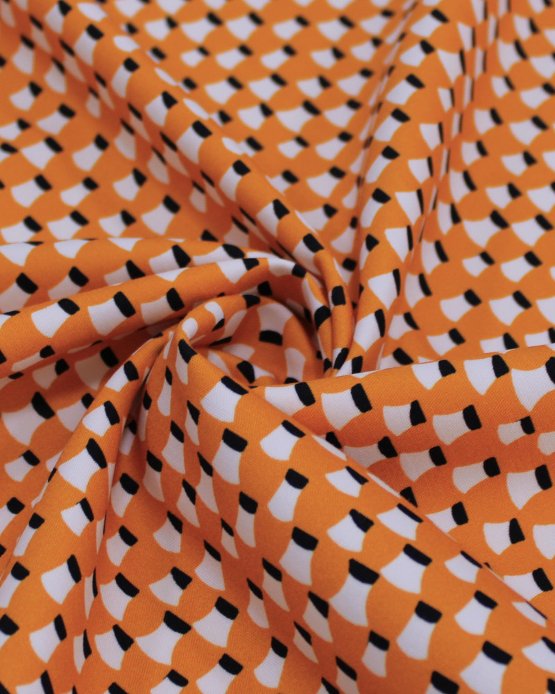 Tecido Micro Fibra Alfaiataria Italiano Micro Figuras Abstratas Preto, Branco e Laranja