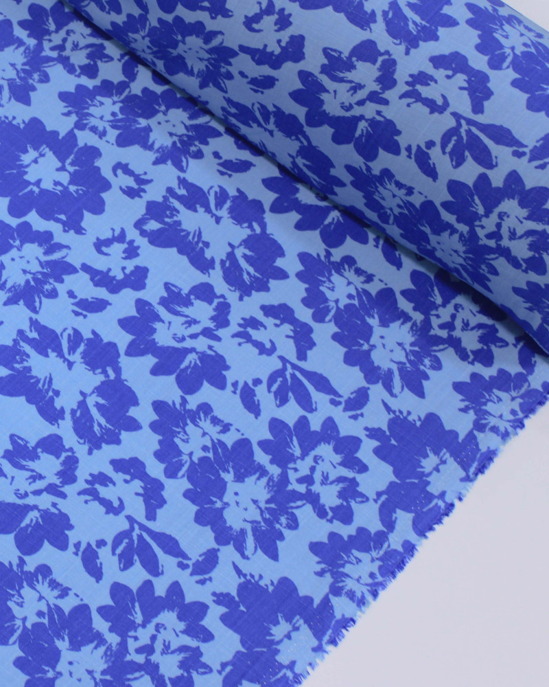 Tecido Viscose Texturizada Tapete Floral Abstrato Tons de Azul