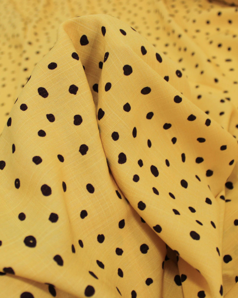 Tecido Viscose Texturizada Pingos Irregulares Marrom Escuro e Amarelo 