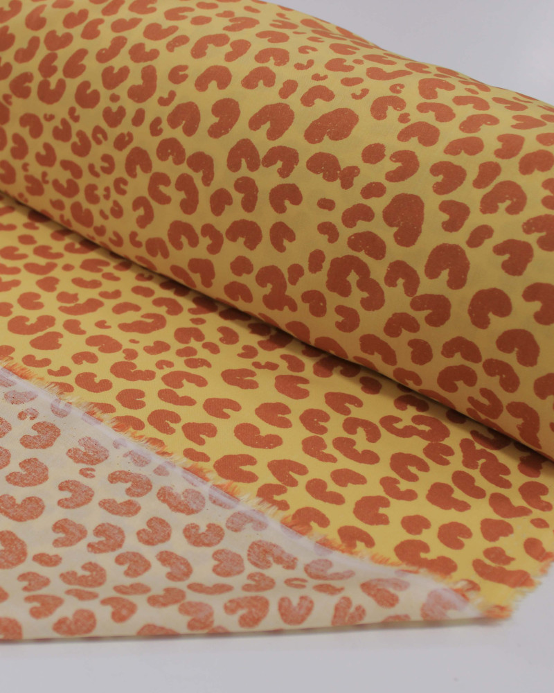 Tecido Viscose Animal Print Argila e Amarelo