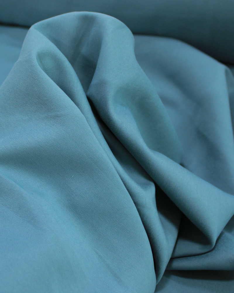 Tecido Alfaiataria de Viscose Verde Água