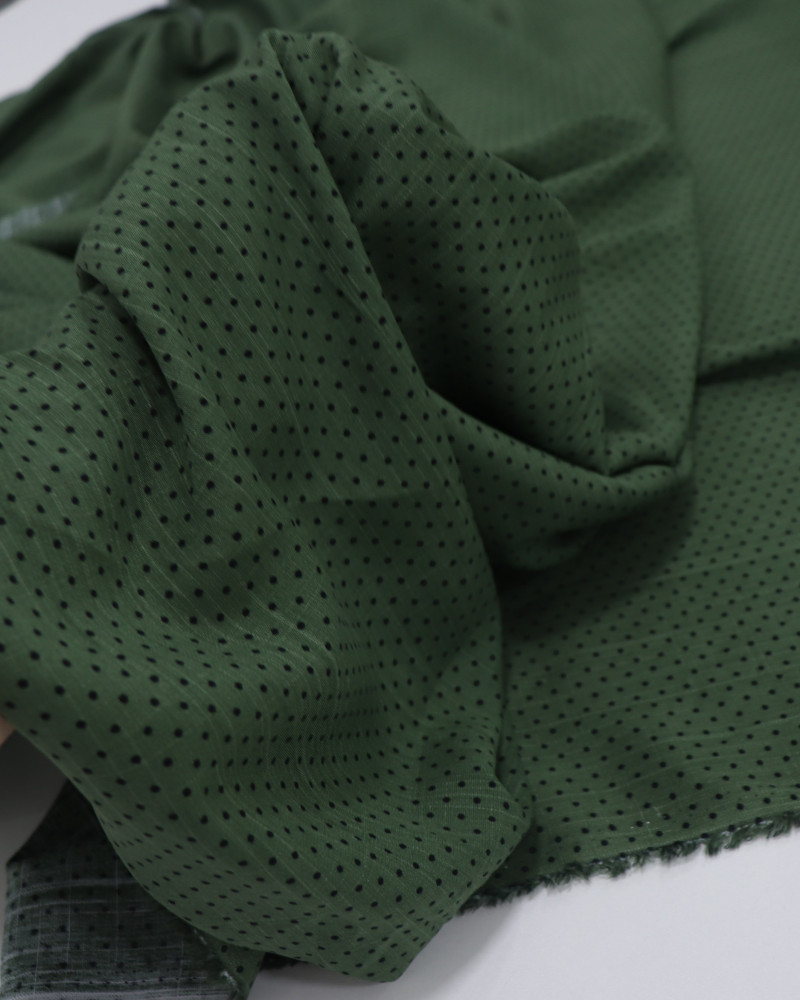 Tecido Viscose Texturizada Micro Poá Preto e Verde Militar