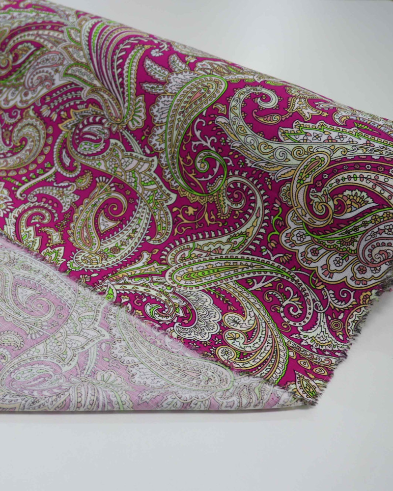 Tecido Viscose Texturizada Estampa Boho Verde e Rosa