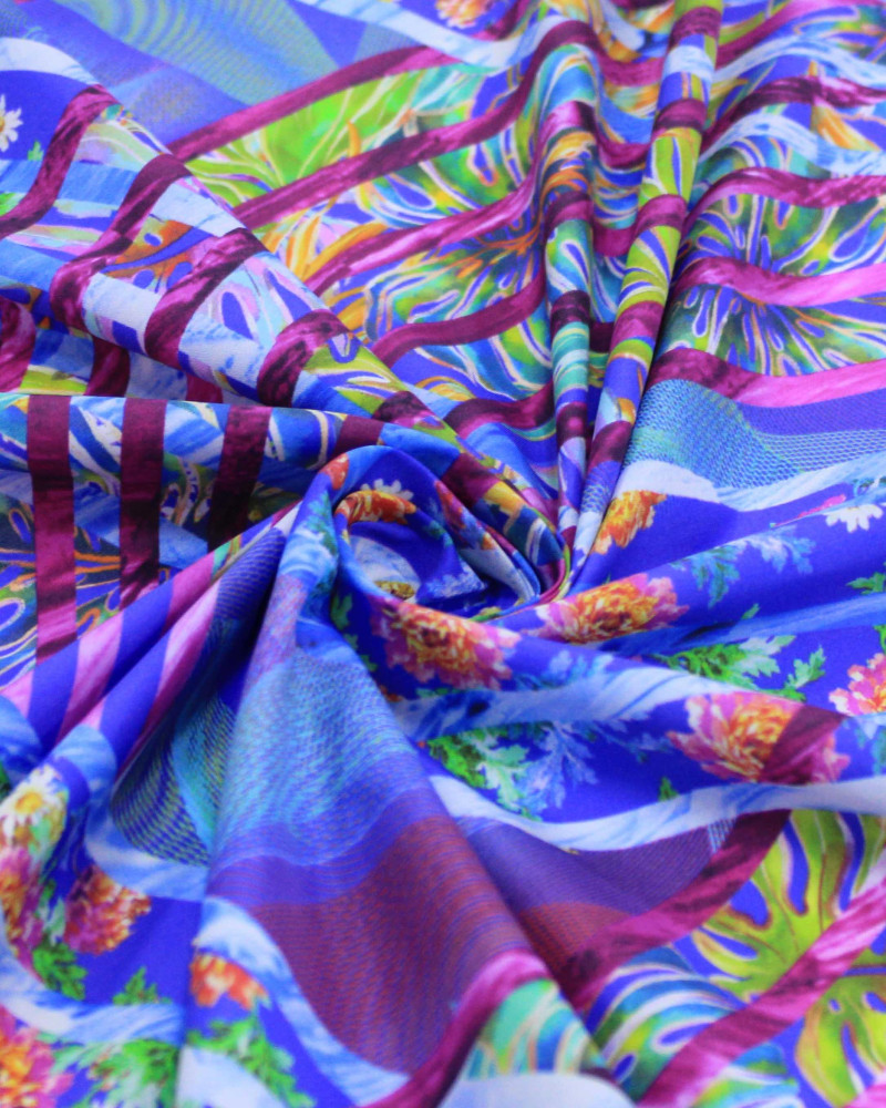 Tecido Tactel Fino Listras Ondulares Estampadas Rosa e Tons de Azul