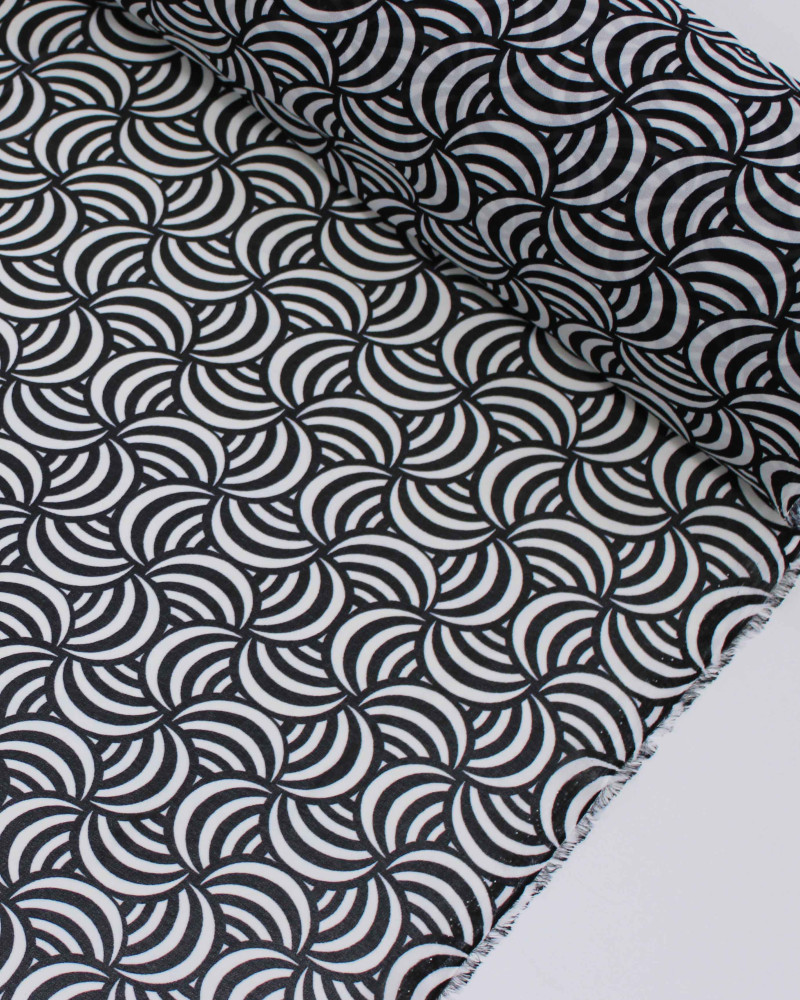 Tecido Crepe Chiffon Grosso Ilusão de Ótica Branco e Preto