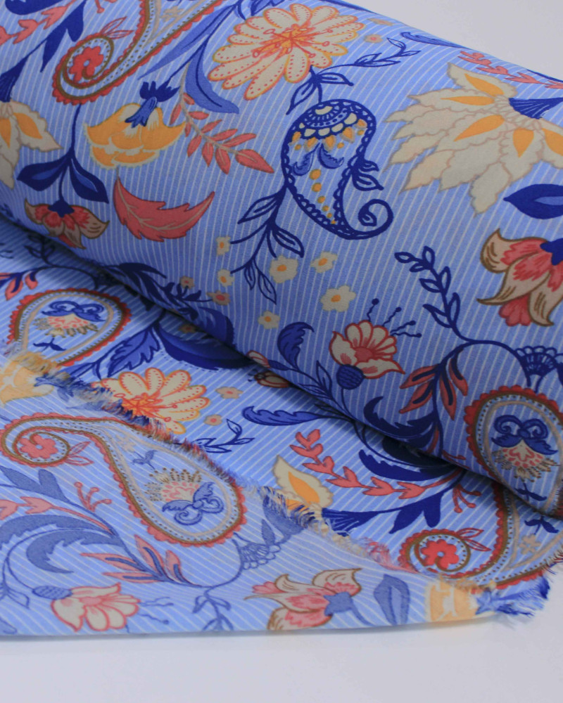 Tecido Crepe Chiffon Grosso Flores e Cashmere em Listras Colorido e Azul