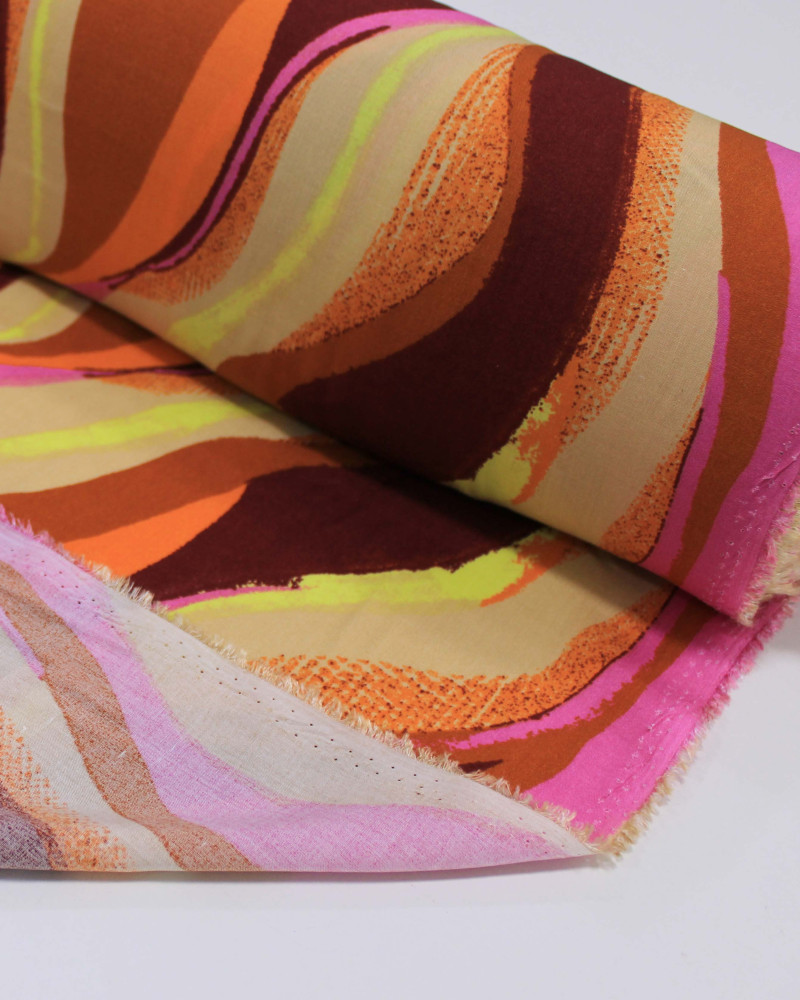 Tecido Viscose Listras Ondulares Rosa e Tons Terrosos