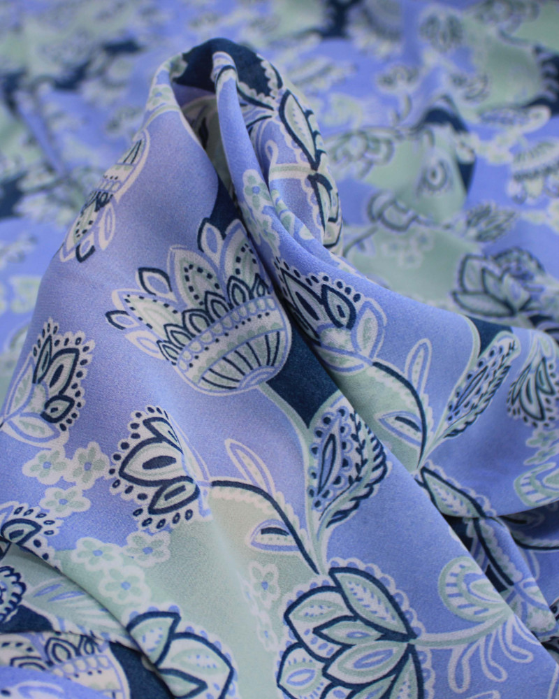 Tecido Crepe Chiffon Grosso Flores em Arabesco Tons Frios