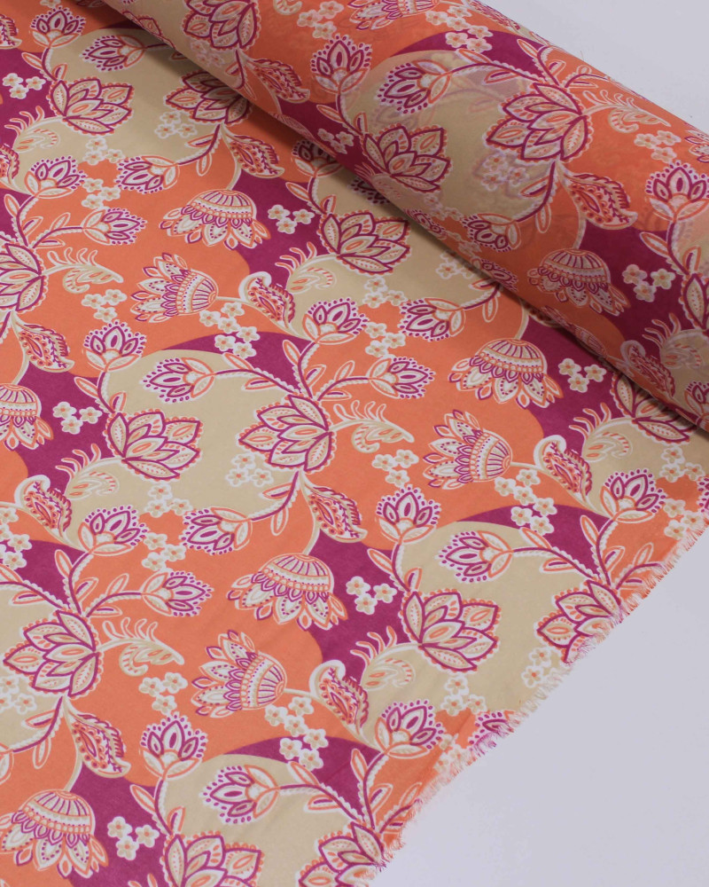 Tecido Crepe Chiffon Grosso Flores em Arabescos Bege Claro, Roxo e Coral