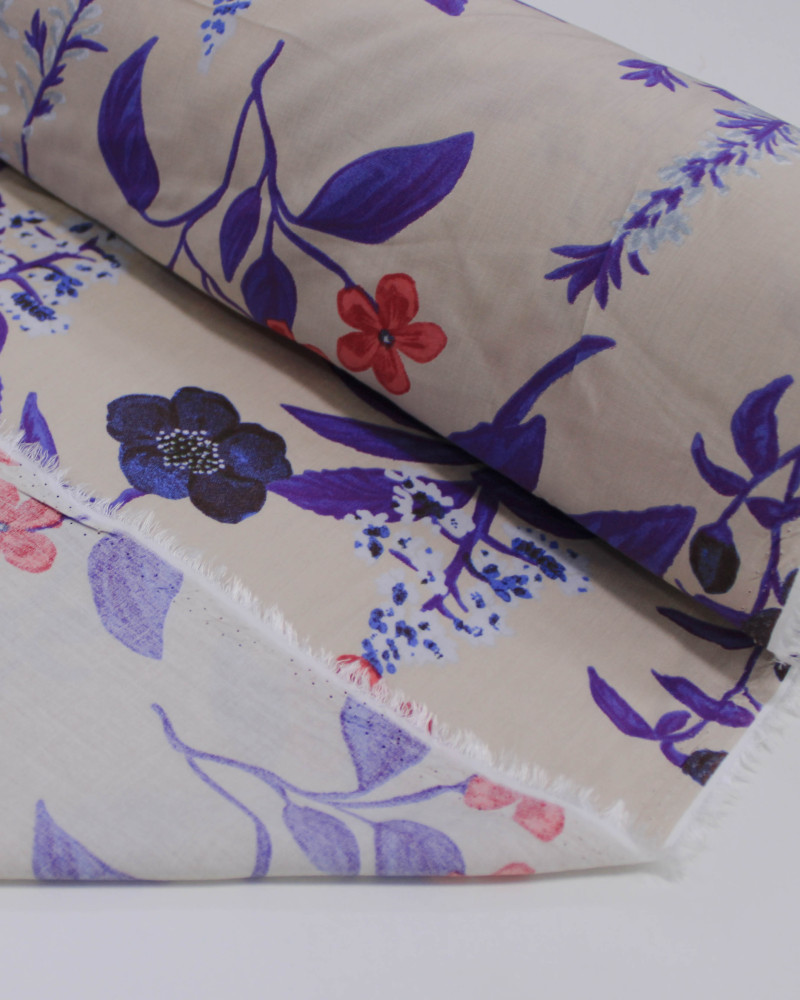 Tecido Viscose Ramos Florais Colorido e Bege