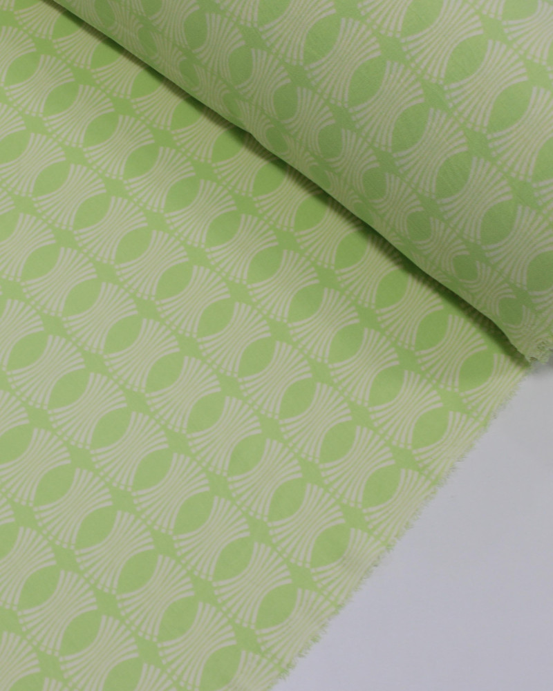 Tecido Crepe Koshibo Estampa Geométrica Creme e Verde Lima