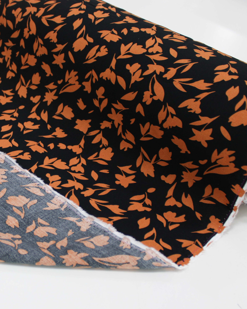 Tecido Viscose Tapete Floral Abstrato Ferrugem e Preto