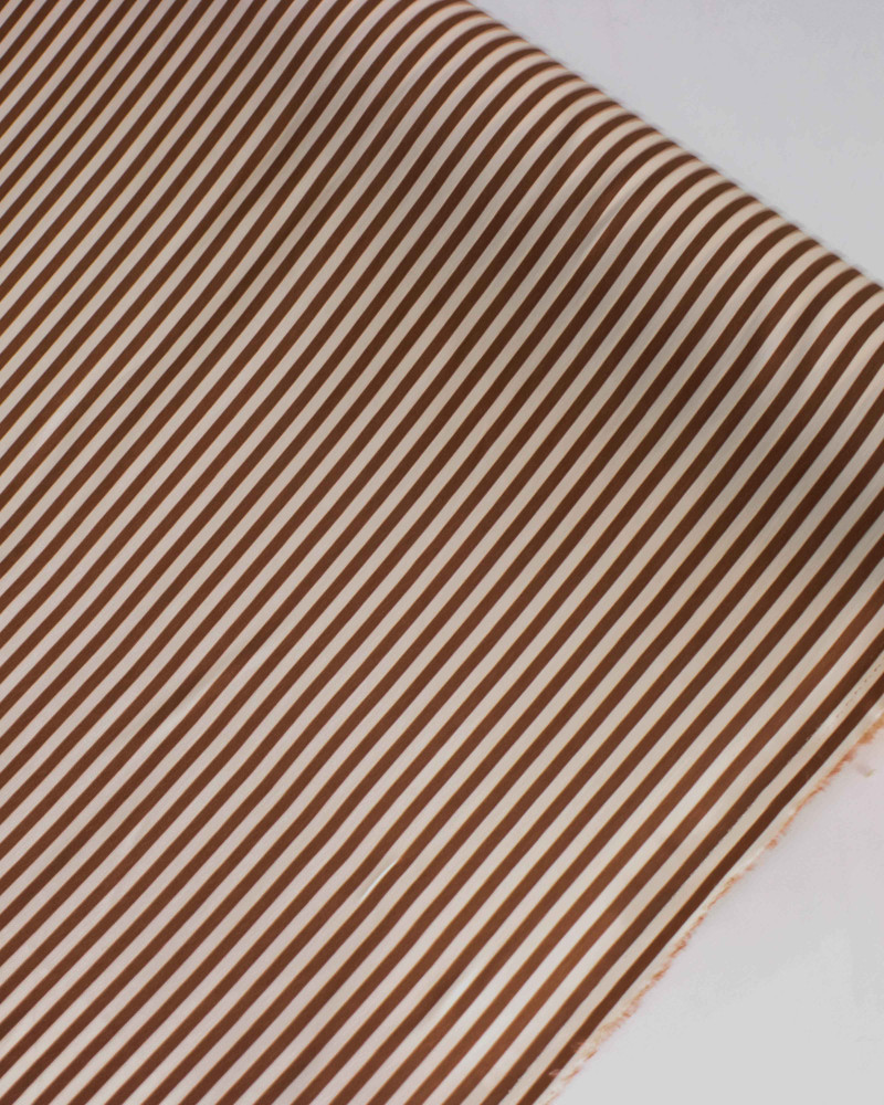 Tecido Viscose Listrado Creme e Castanho