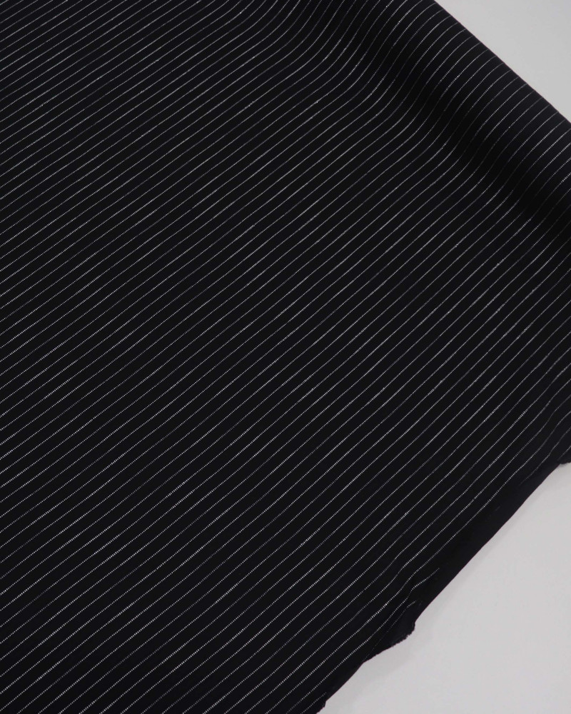Tecido Microfibra de Alfaiataria Italiano Risca de Giz Preto com Lurex