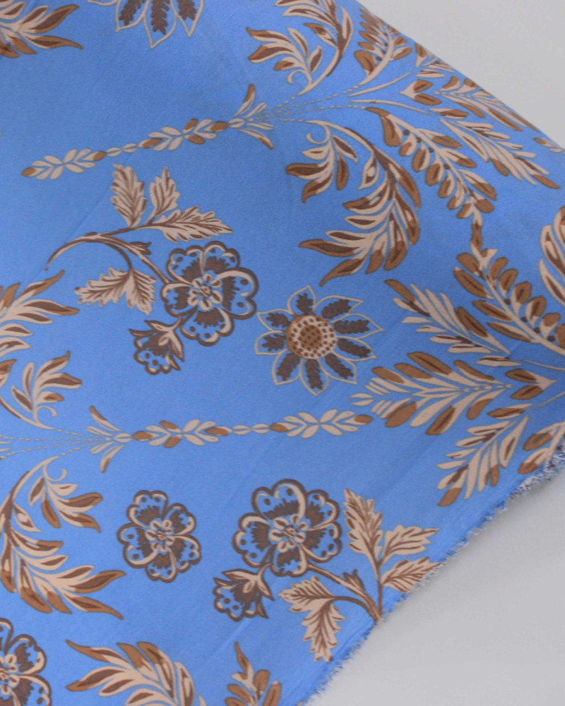 Tecido Crepe Koshibo Folhas e Flores Castanho, Bege e Azul Bebê