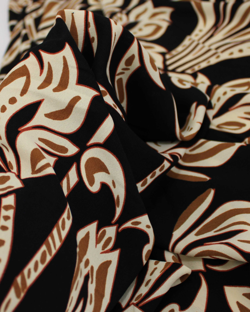 Tecido Crepe Koshibo Macro Estampa Étnica Creme, Caramelo e Preto